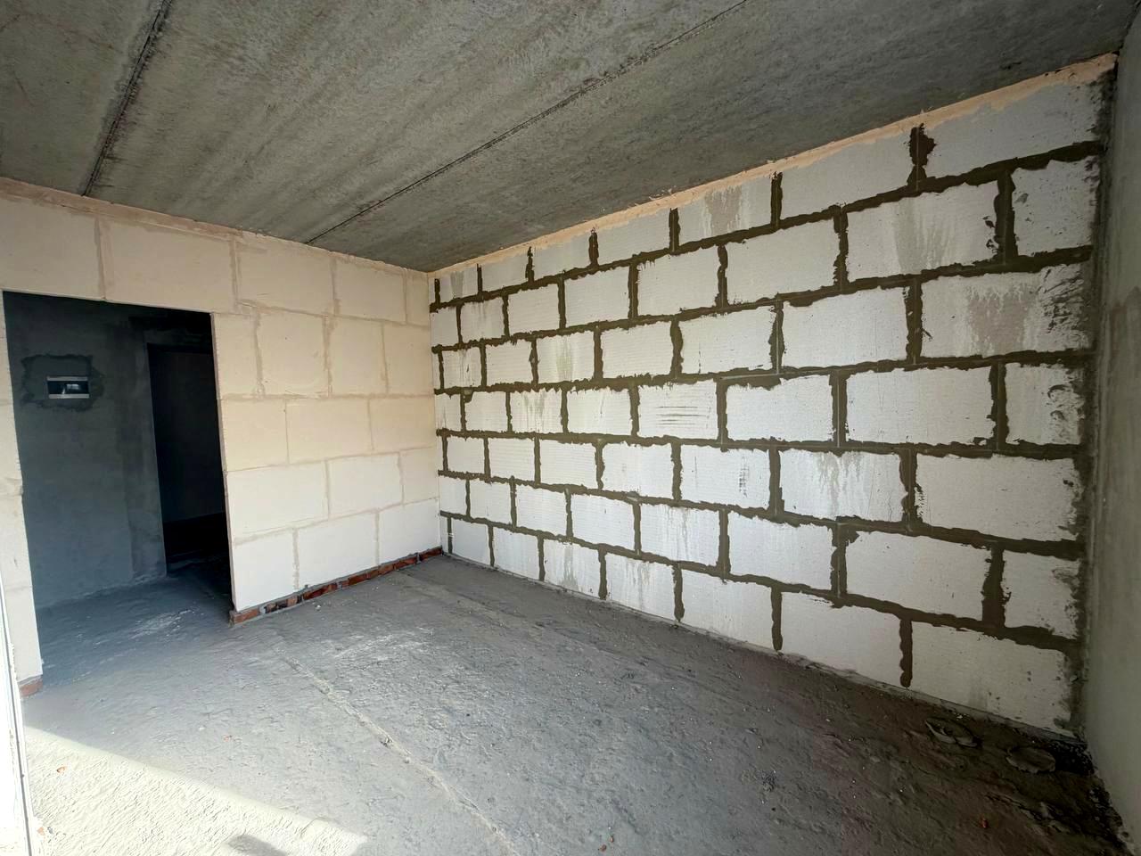 1873351366974211