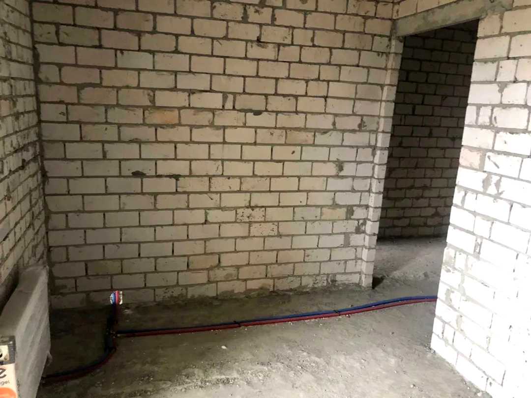 1873385347622692