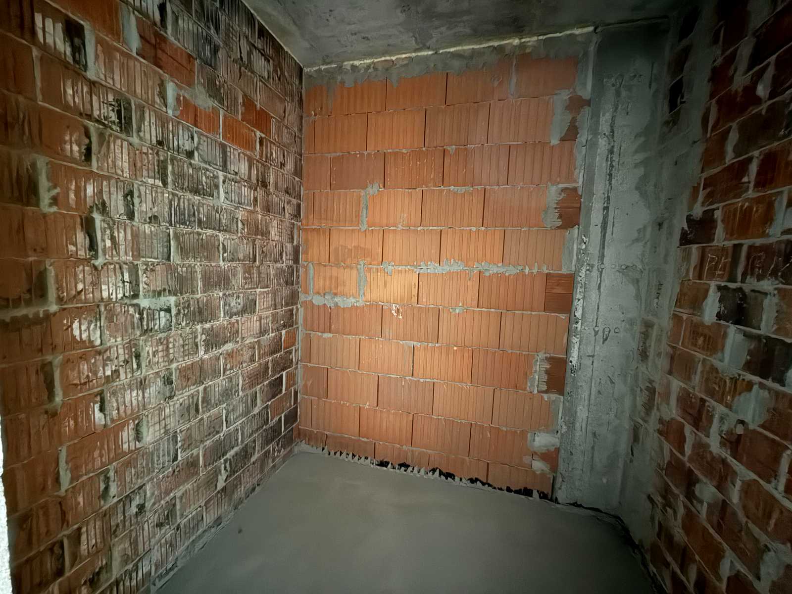 1873390368661813