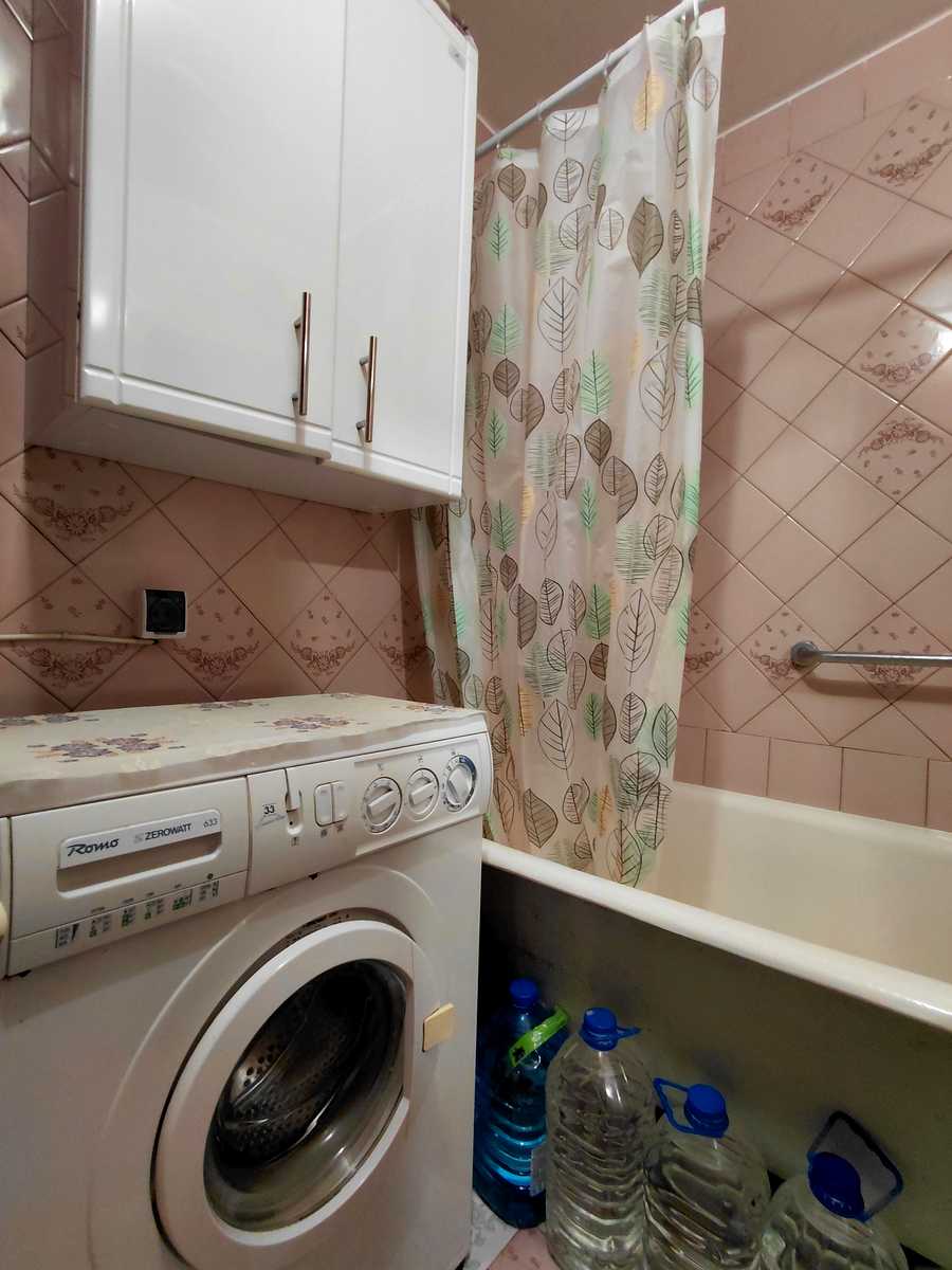 1873392351057016
