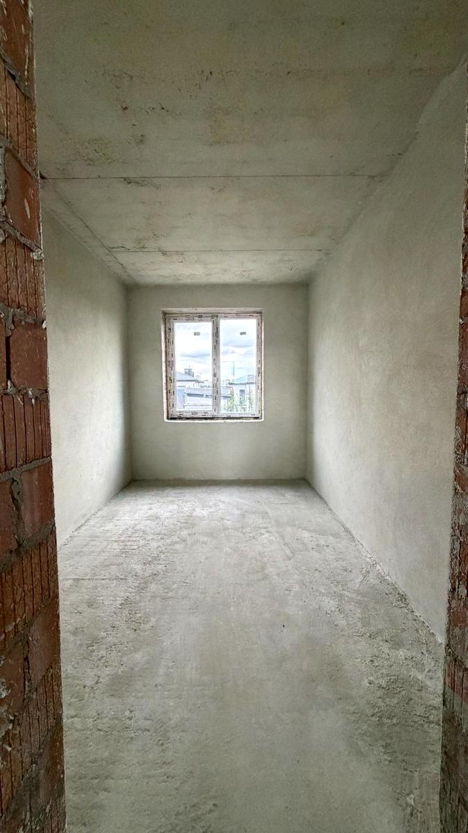 1873395619824896