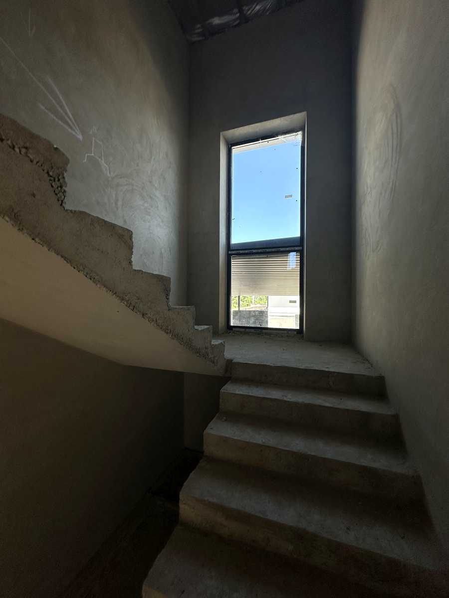 1873402381833530