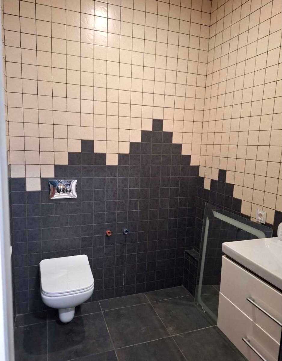 1873403819017365