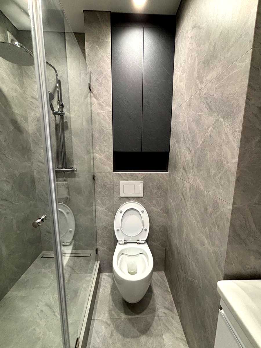 1873405284374870