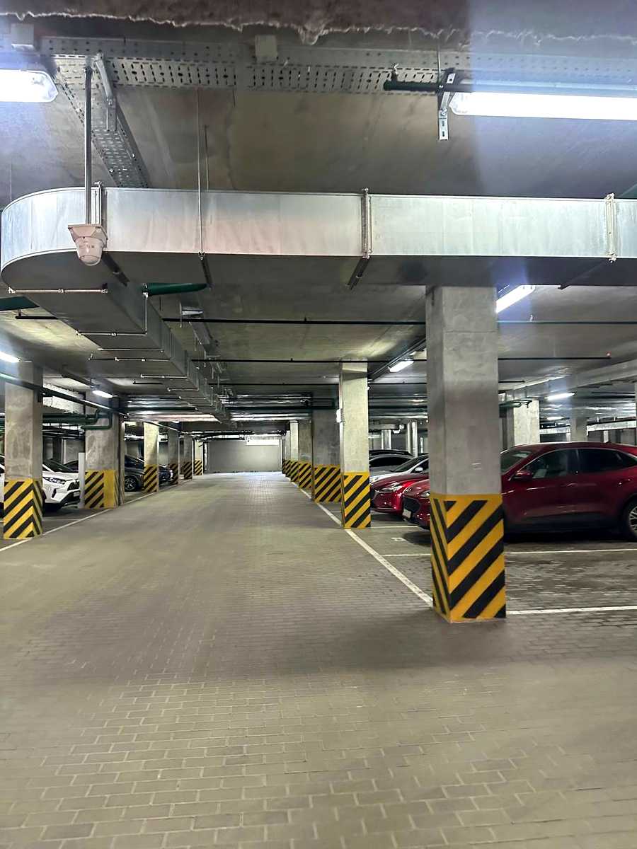 1873405709754297