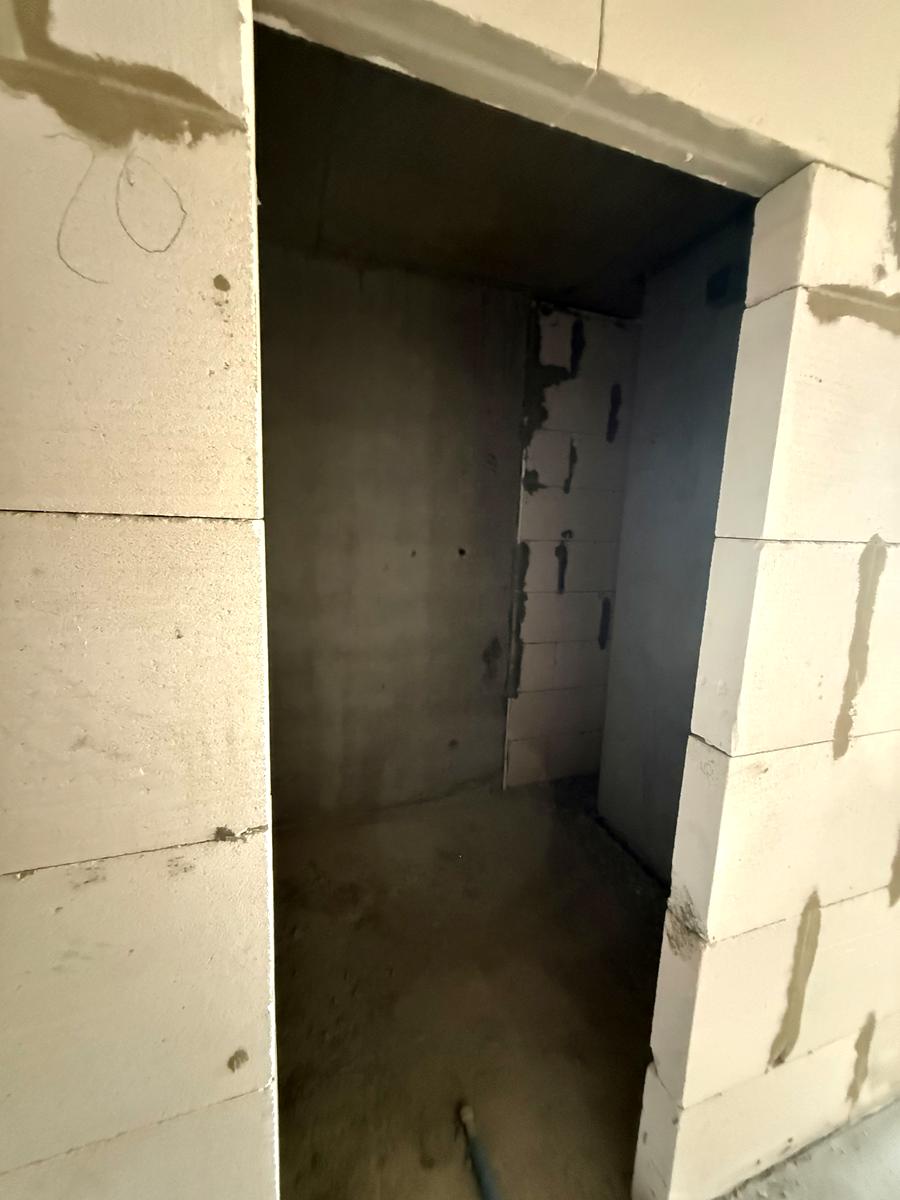 1873407585765537