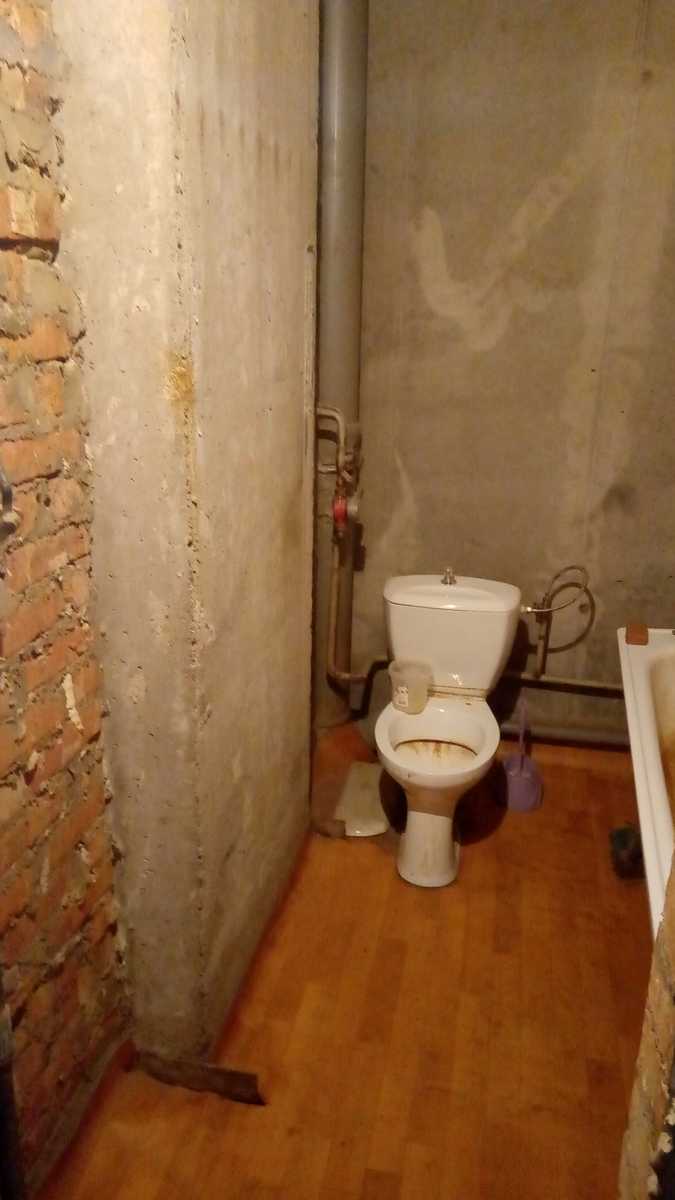 1873409597450772