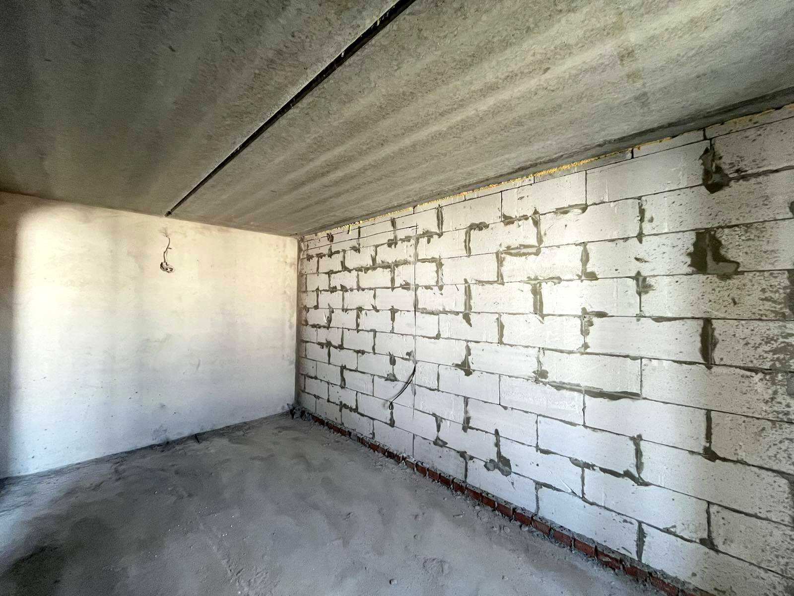 1873410402822893