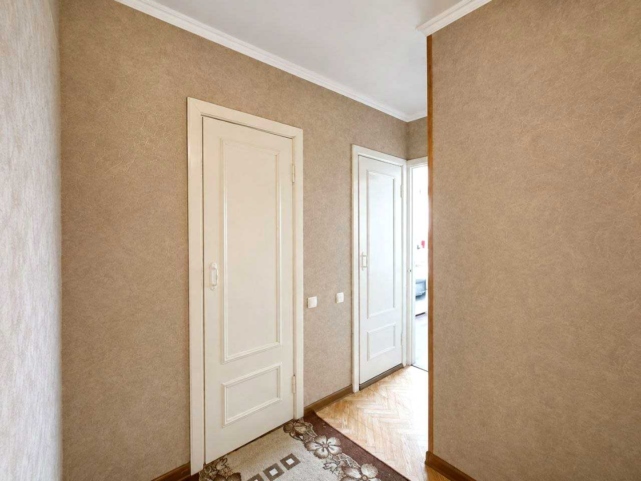 1873412773865576