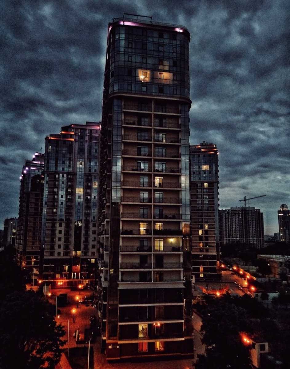 1873414612918750