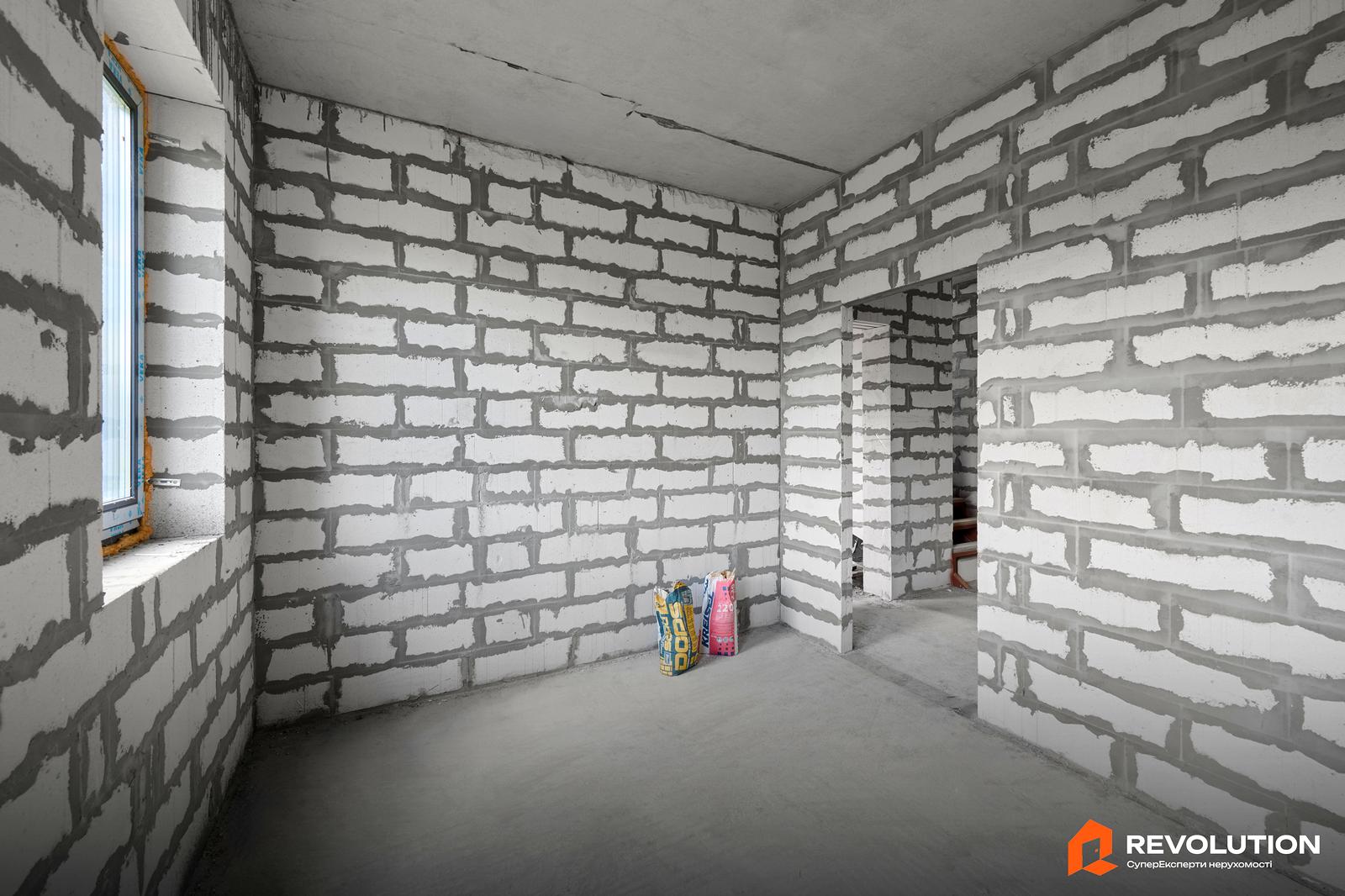 1873416621129395