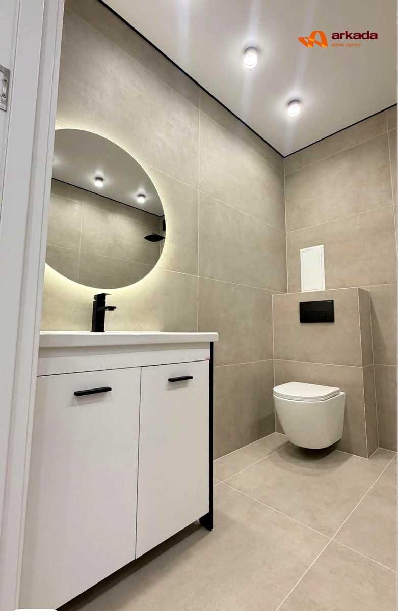1873417622049416
