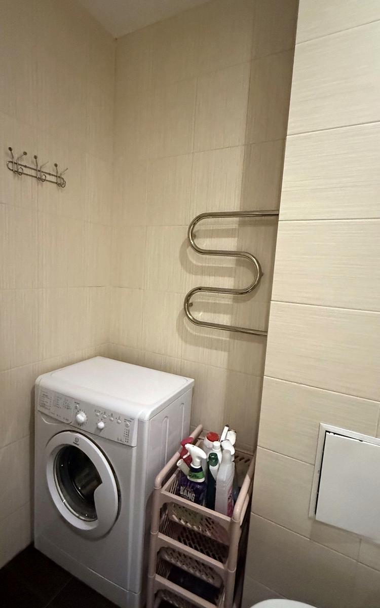 1873429732639872