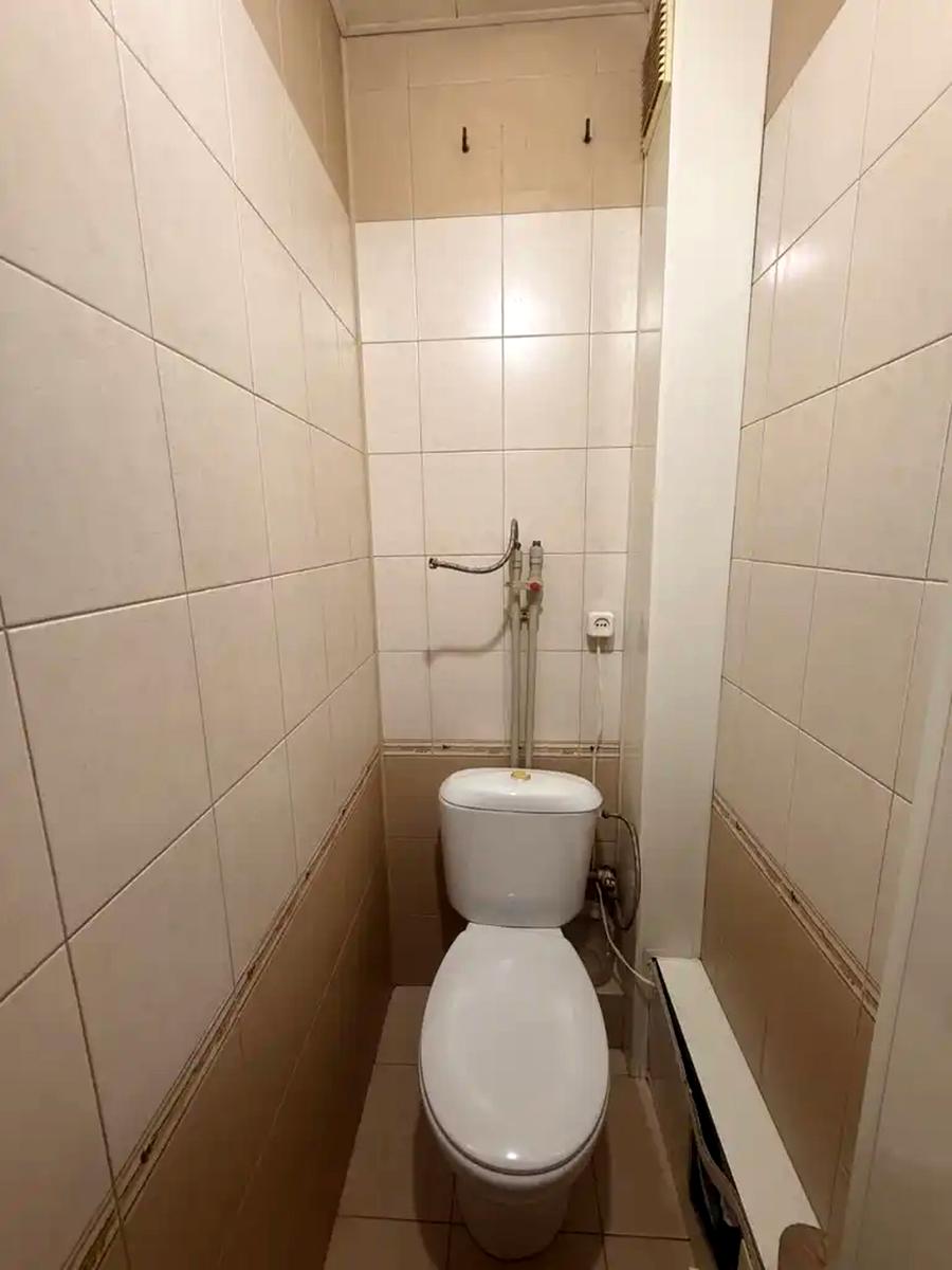 1873433374046158