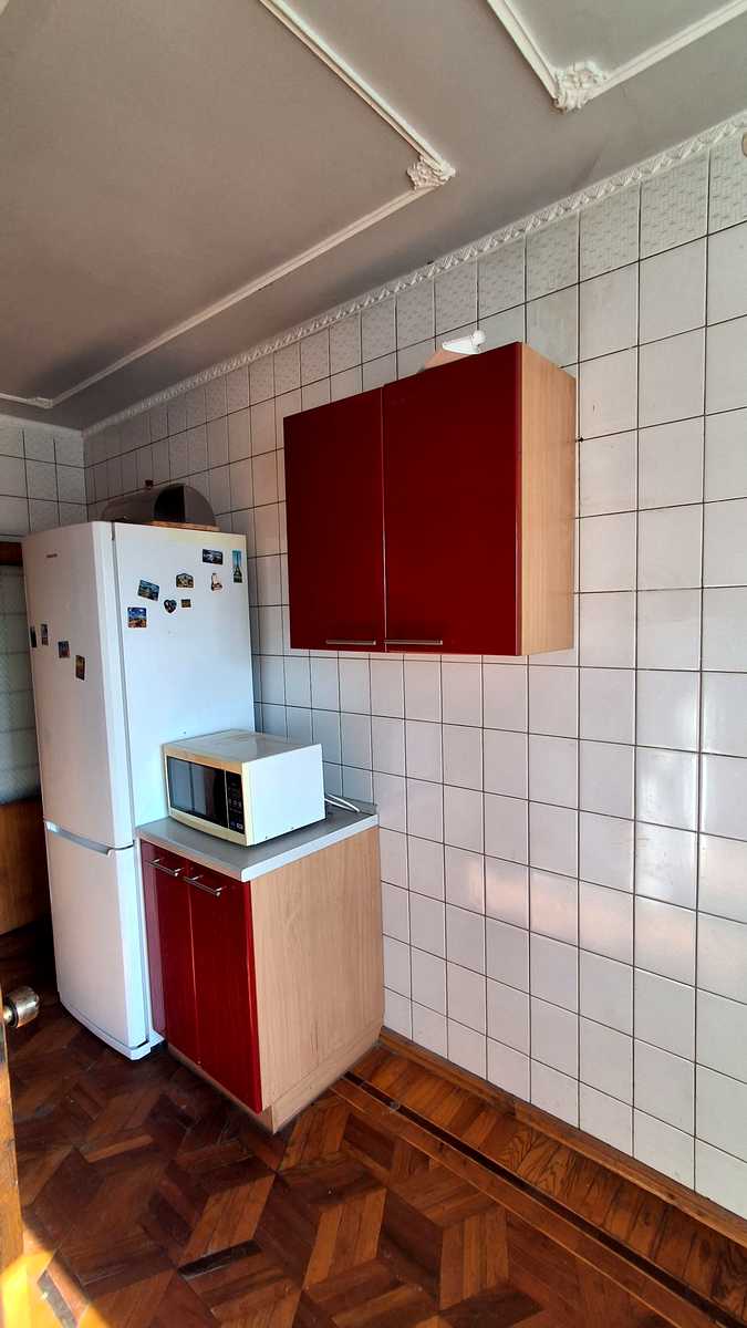 1873438977372553