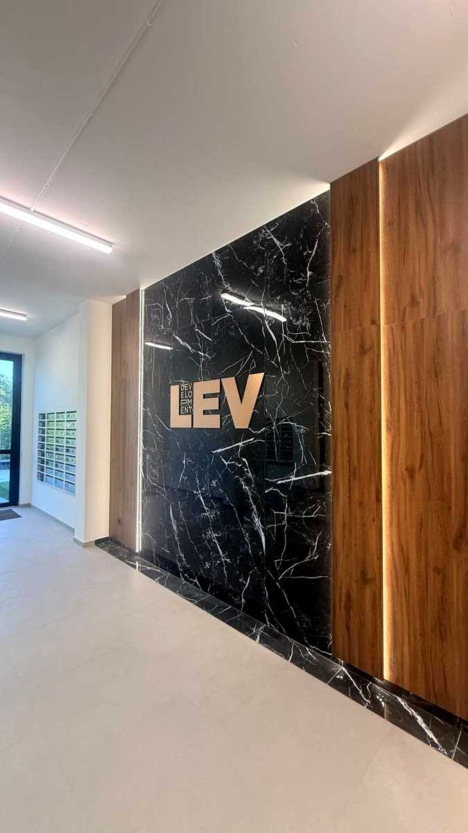 1873440522450627