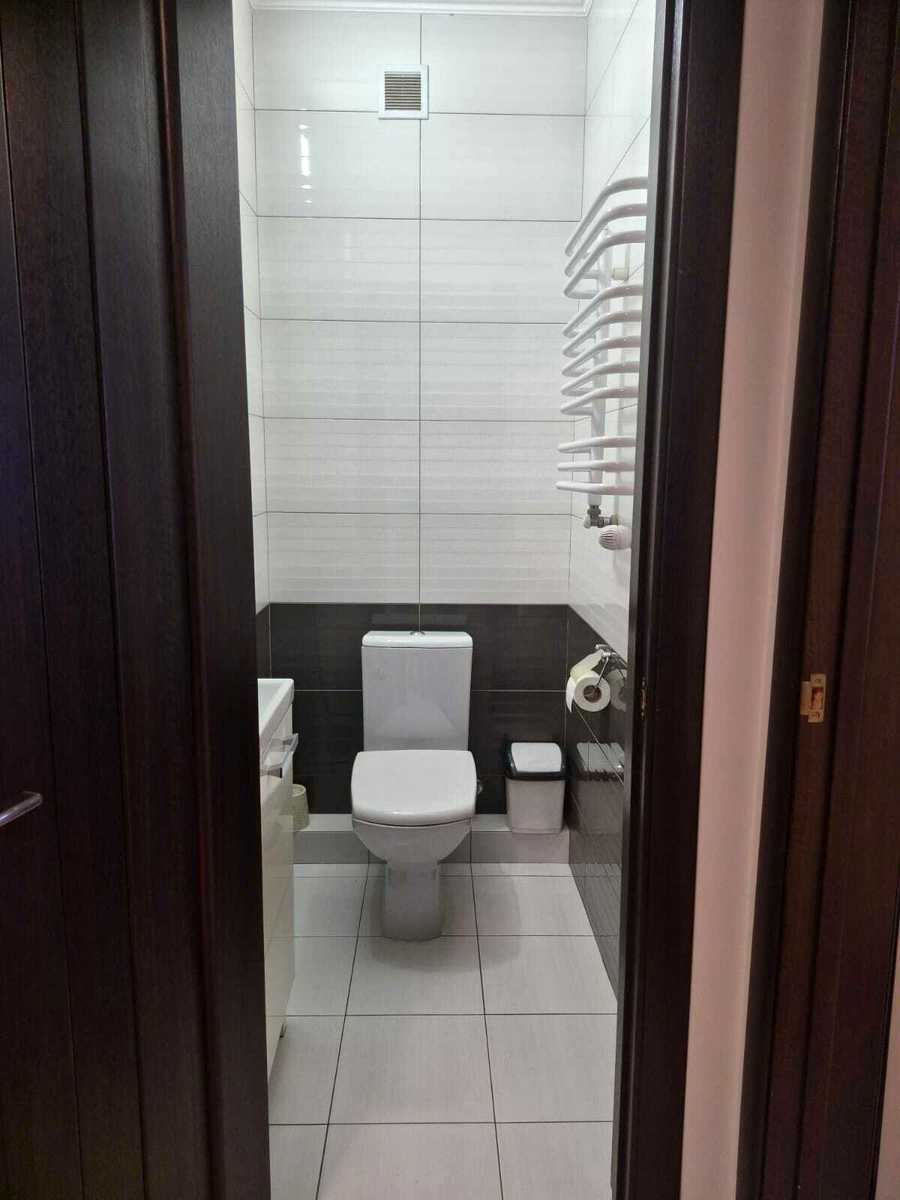 1873443343230752