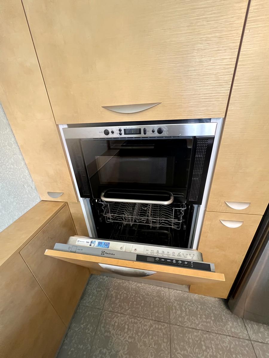 1873483701467028