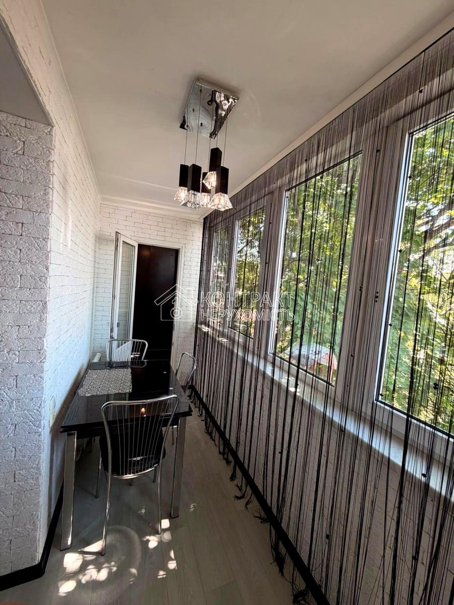 1873484721357445