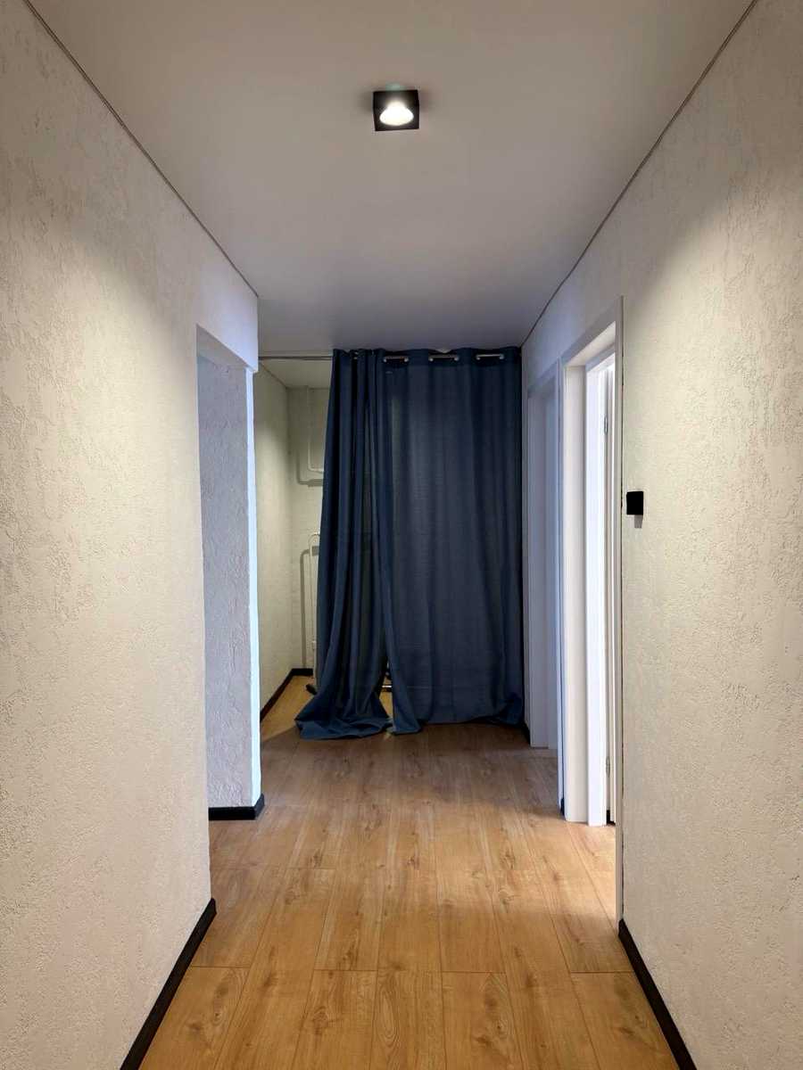 1873487184924272