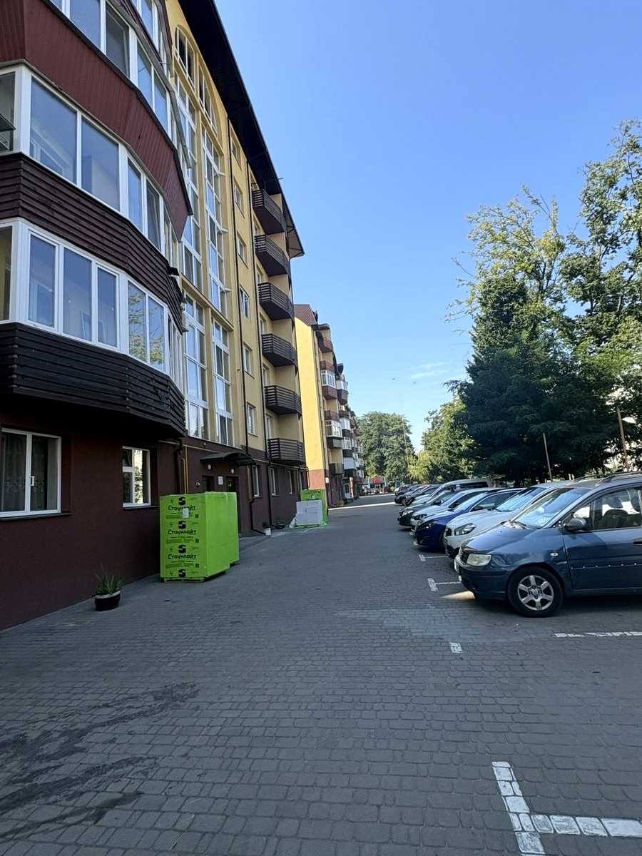1873487973247308