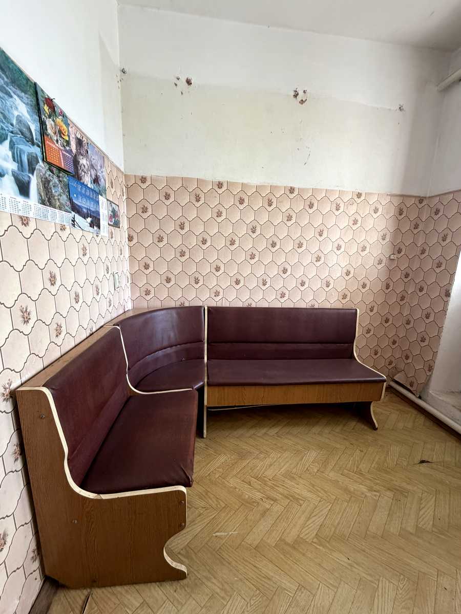 1873490876092096