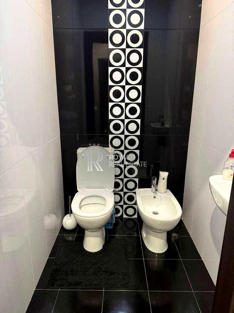 1873492553725332
