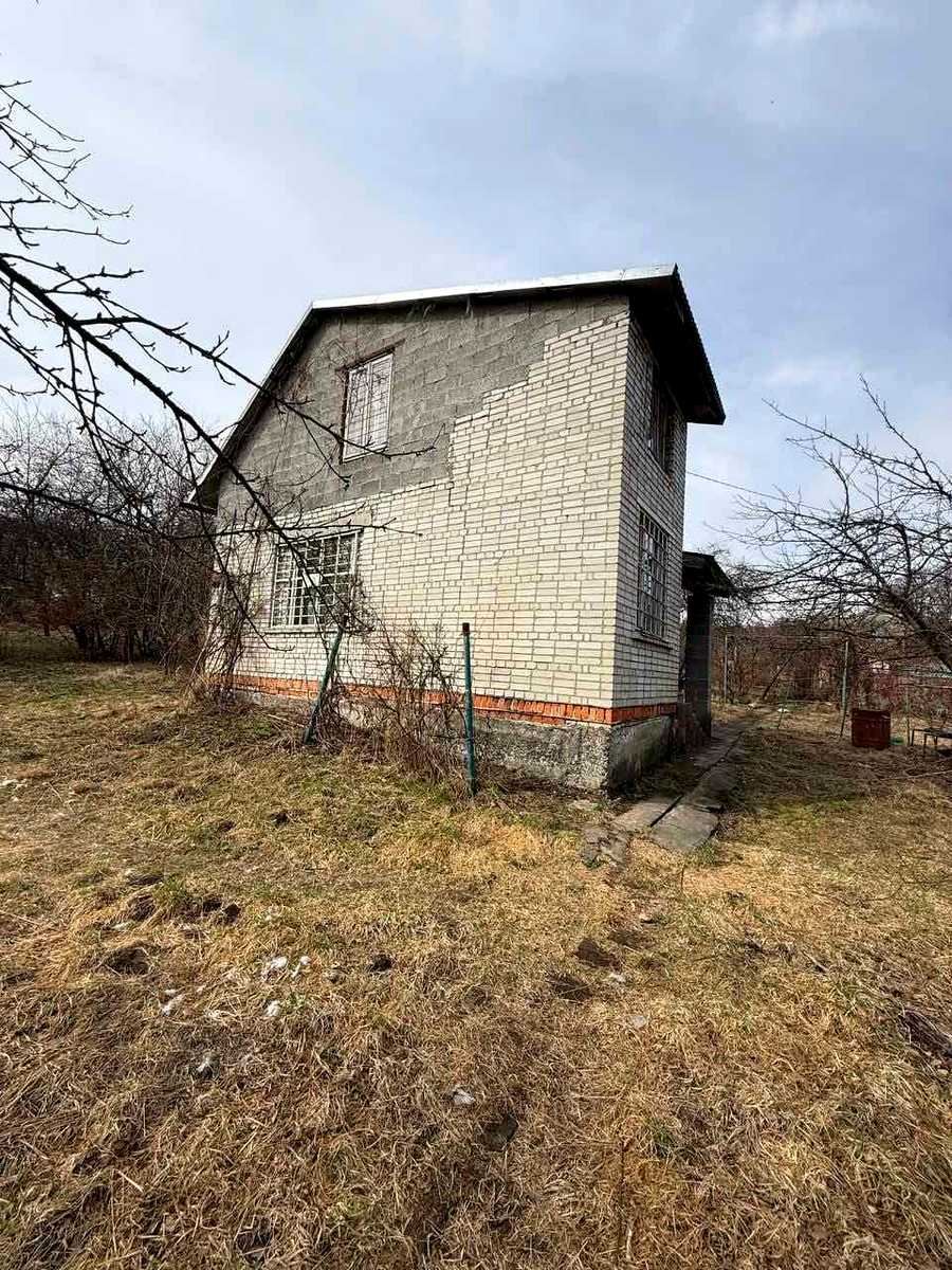 1873493804304304