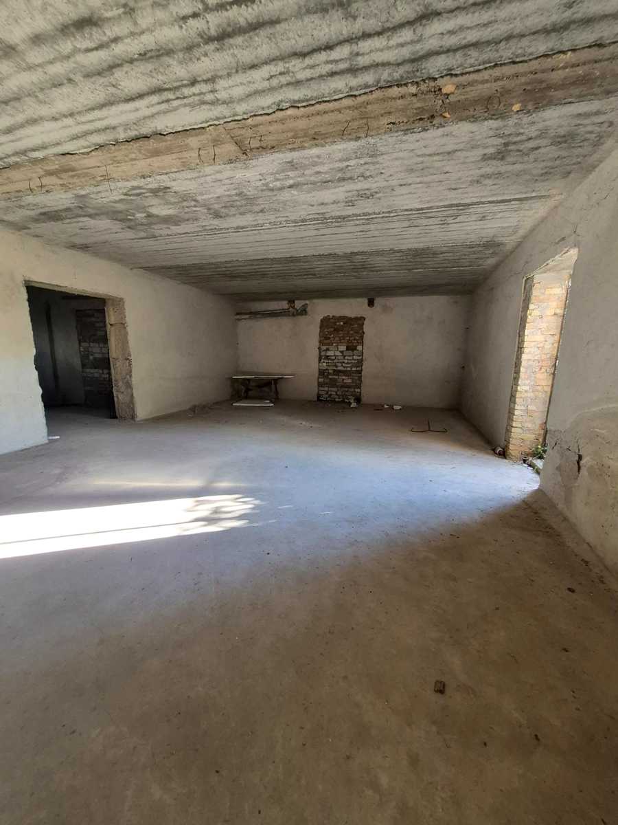 1873496563859237