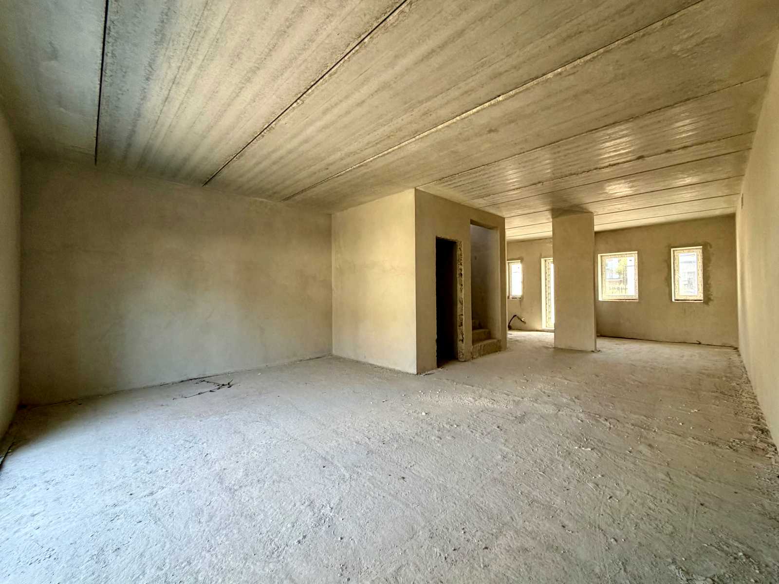 1873499181532561