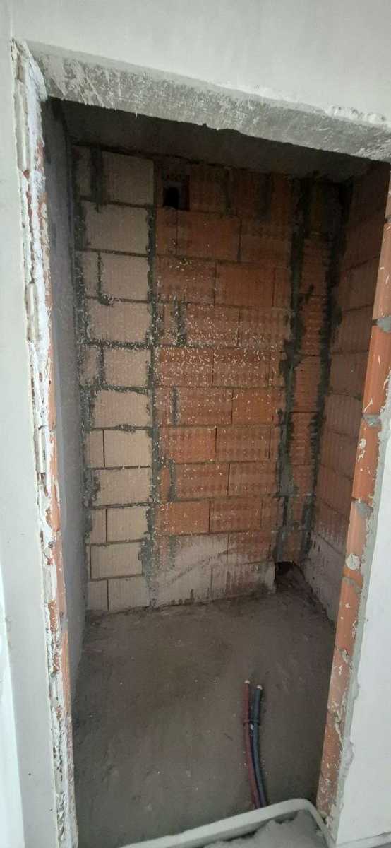 1873500134376630