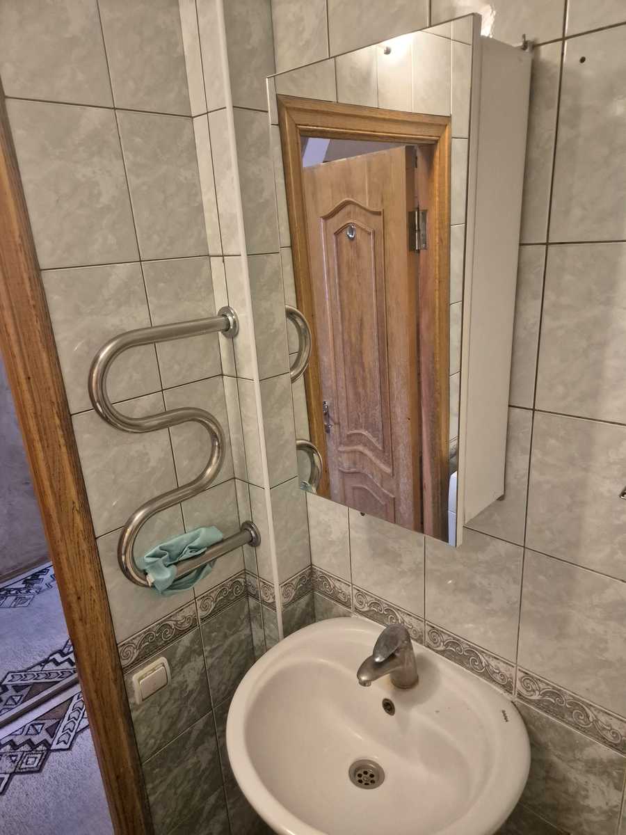 1873500949538373