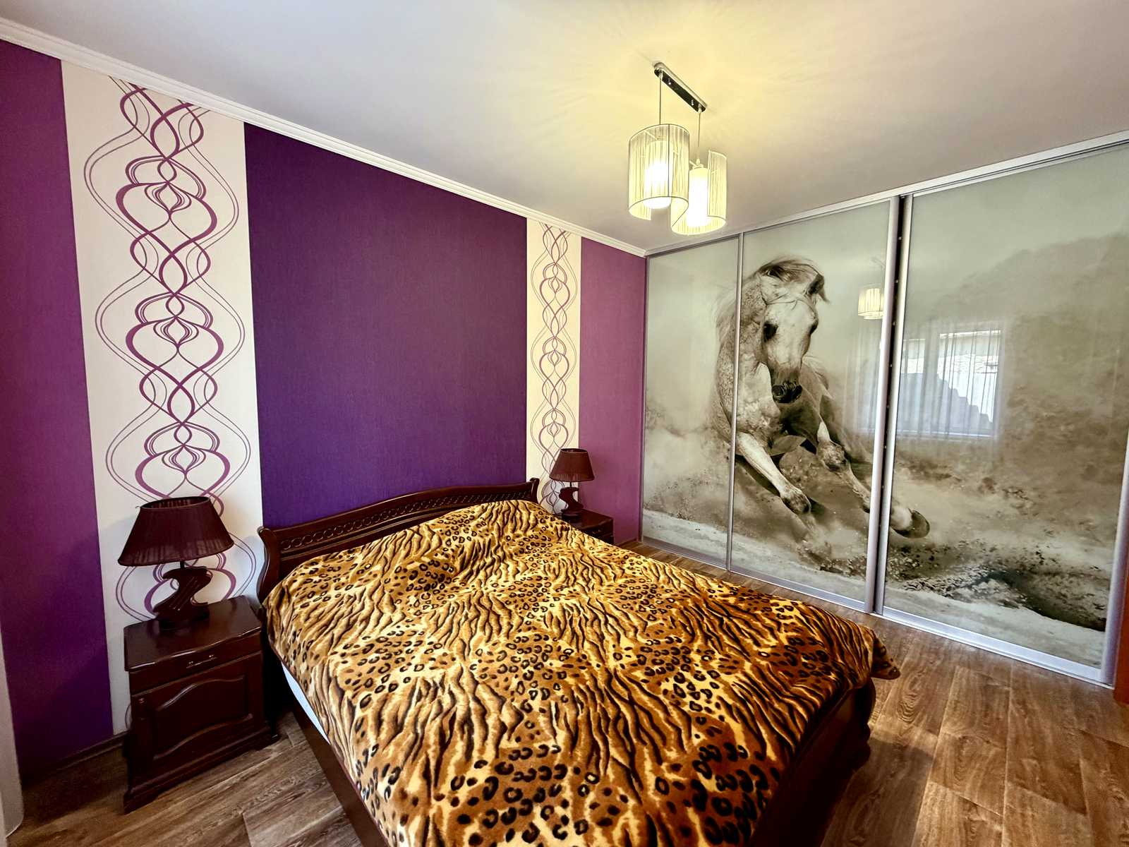 1873501110585327