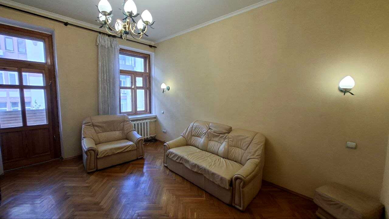 1873502883303846