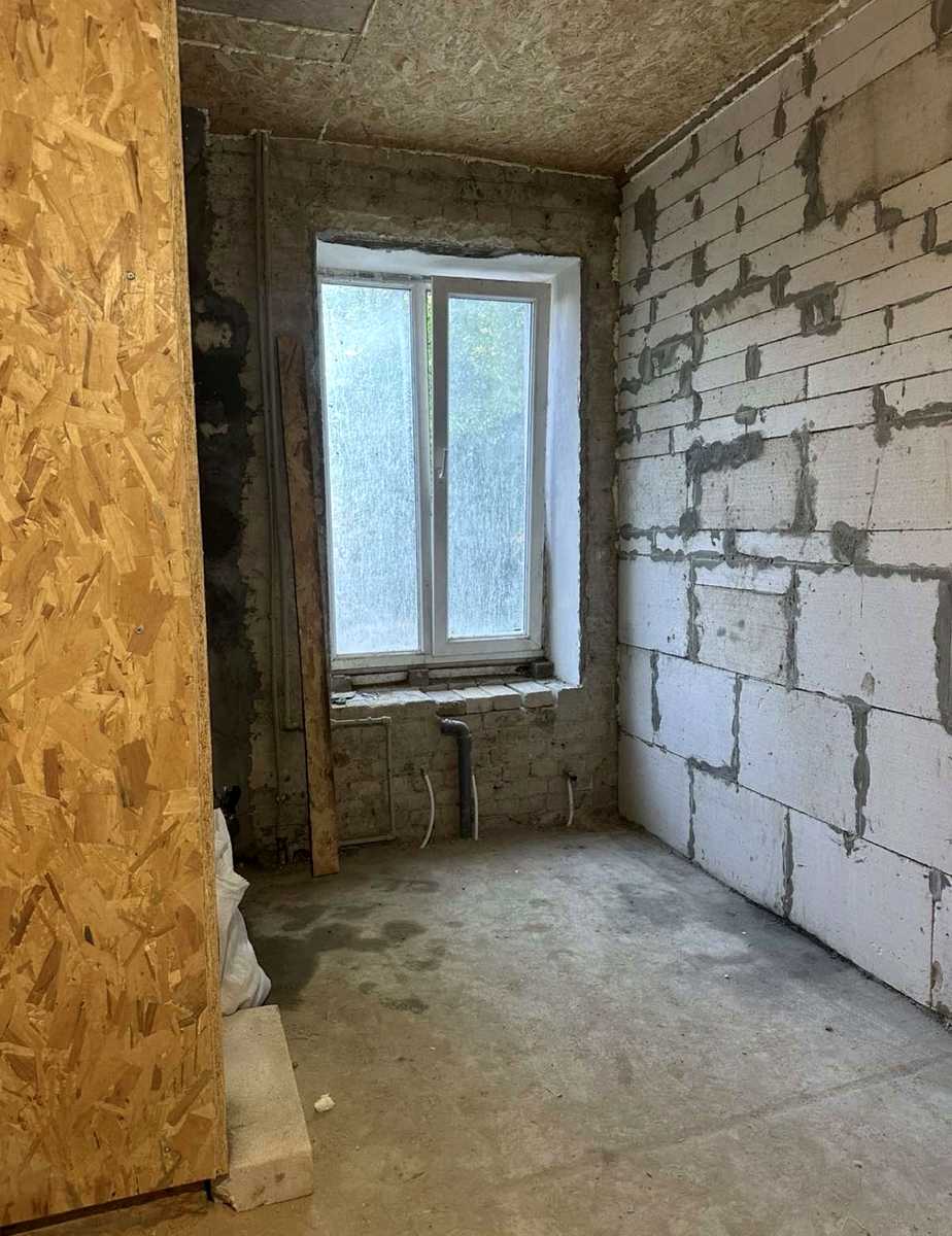 1873504638931900