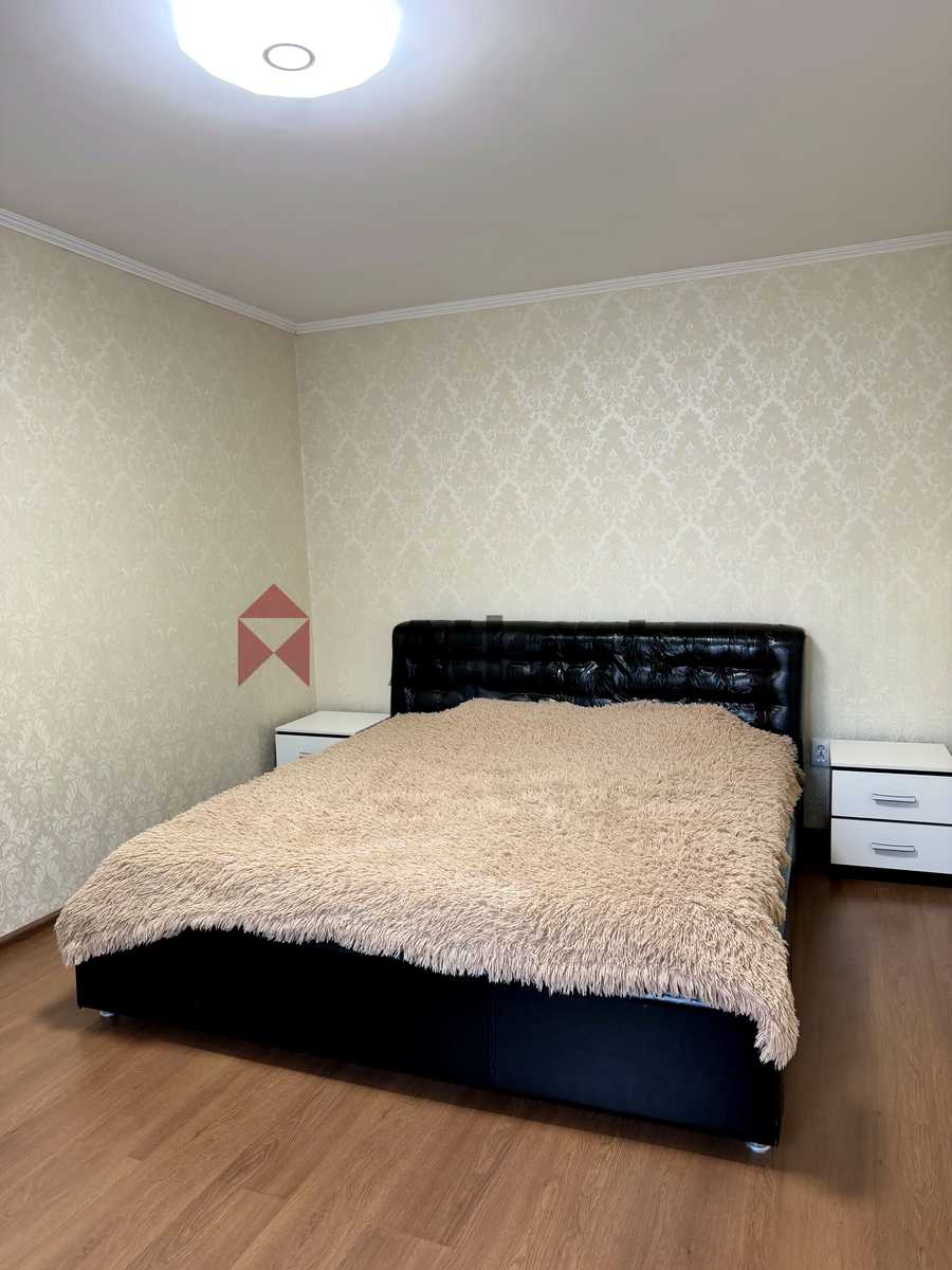 1873506152895903