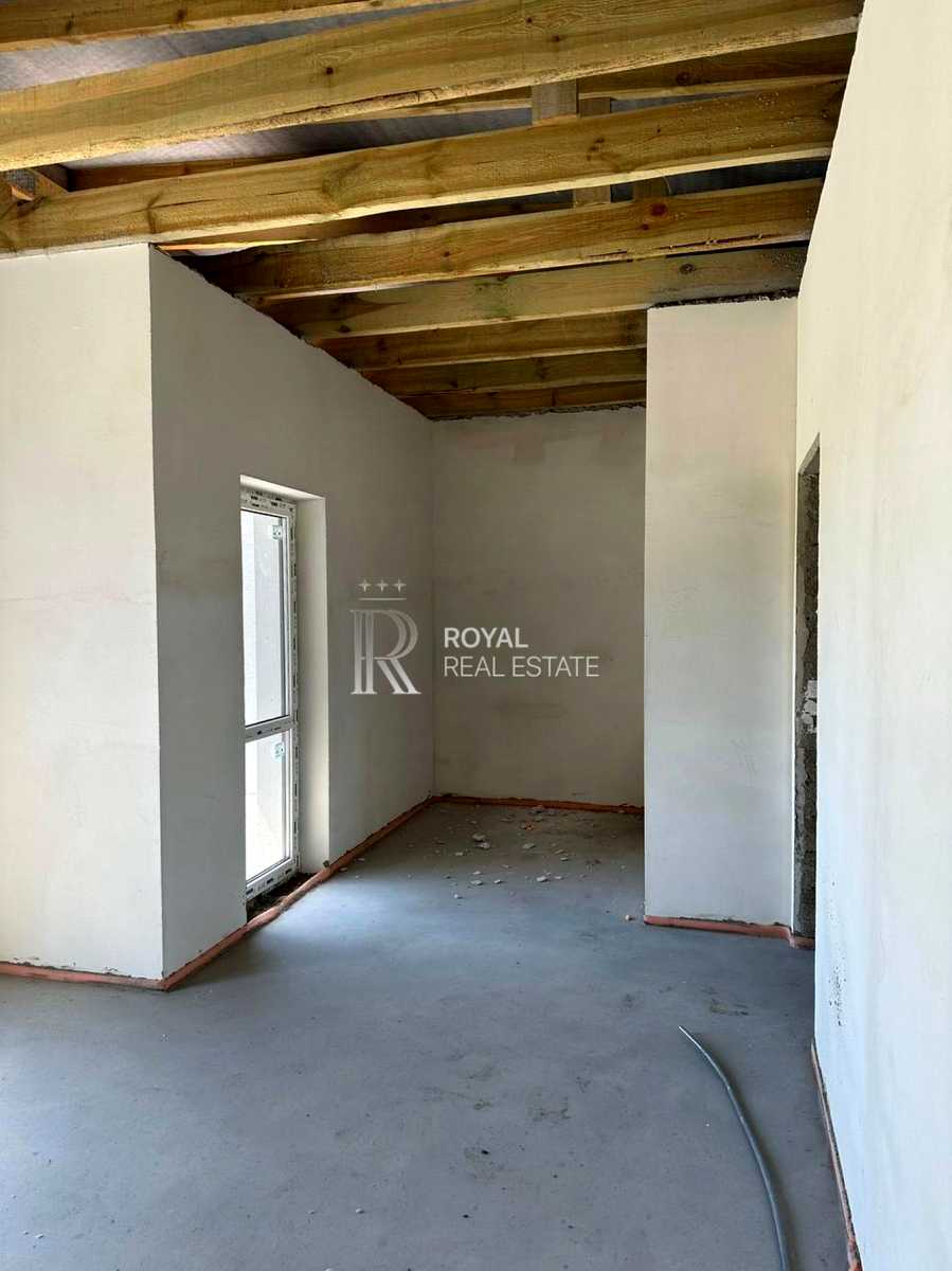 1873508713739283