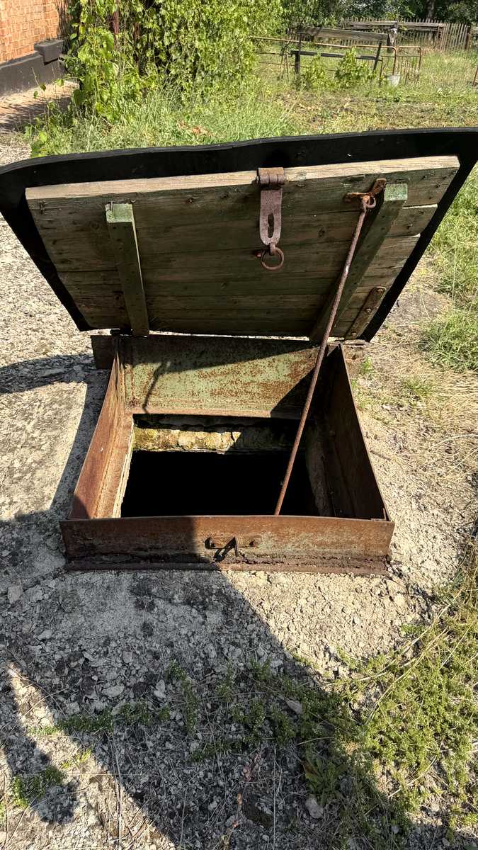 1873512056873881