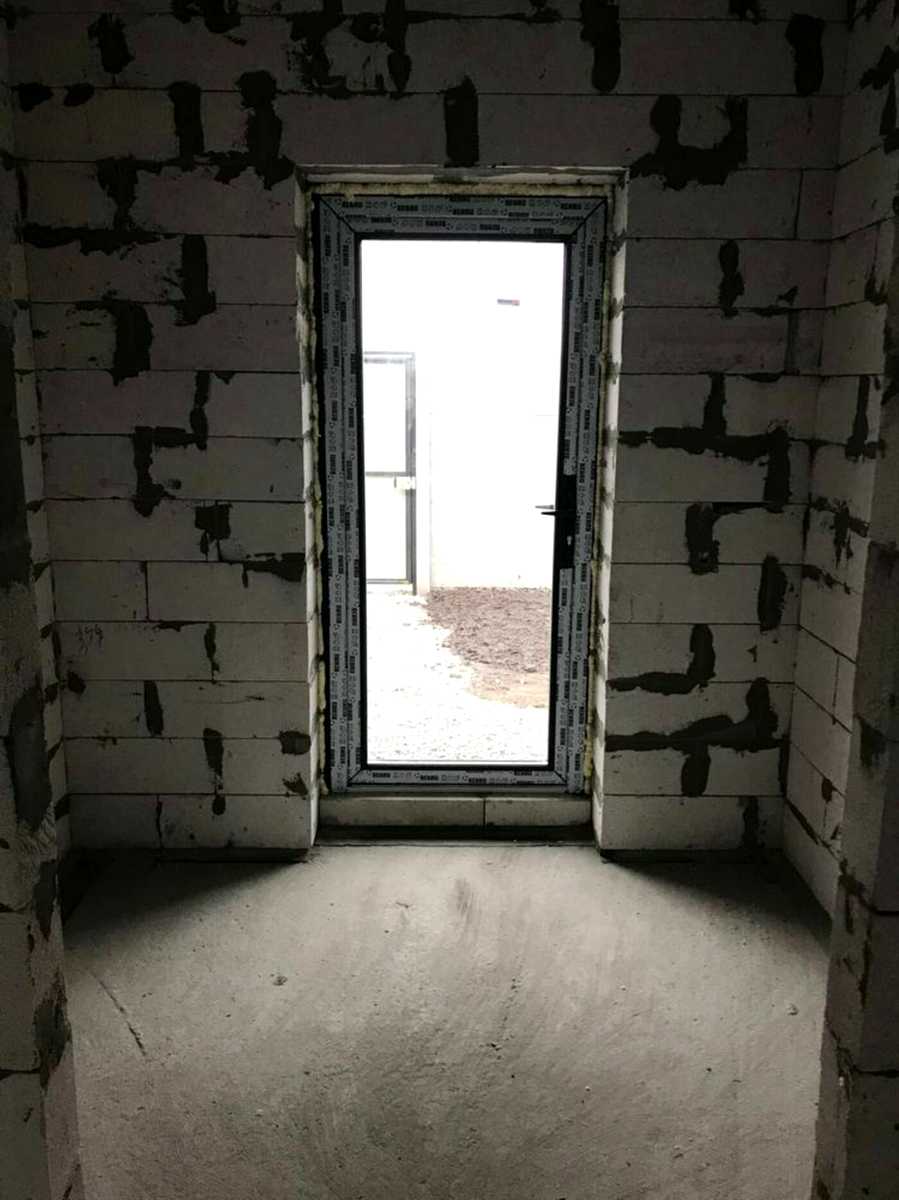 1873515477567636