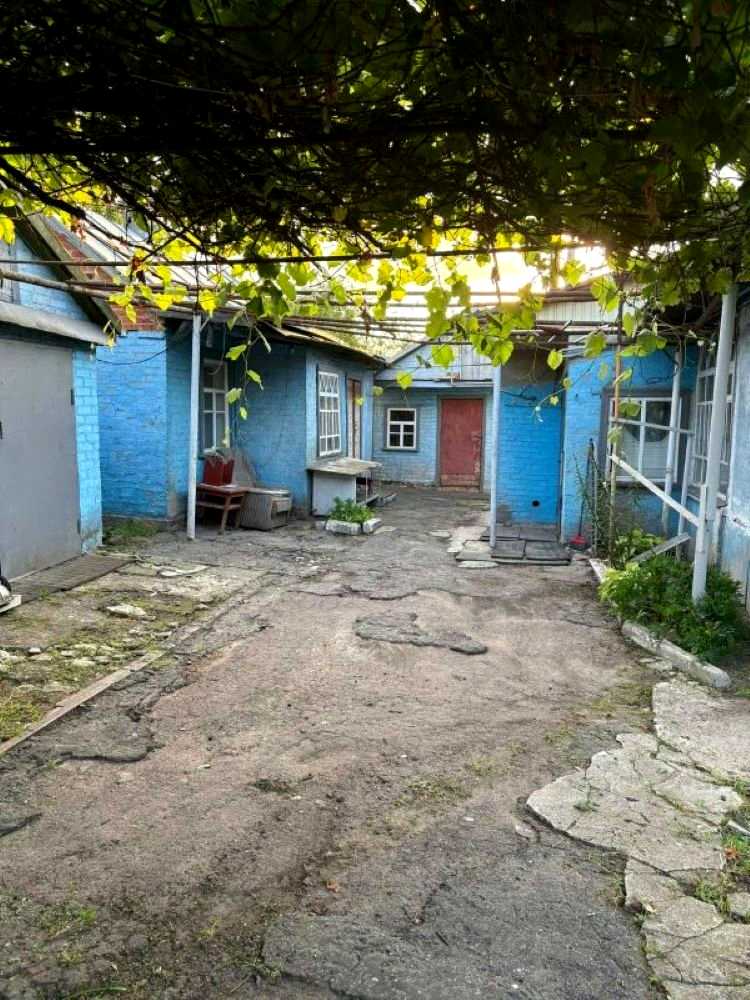 1873523318697552