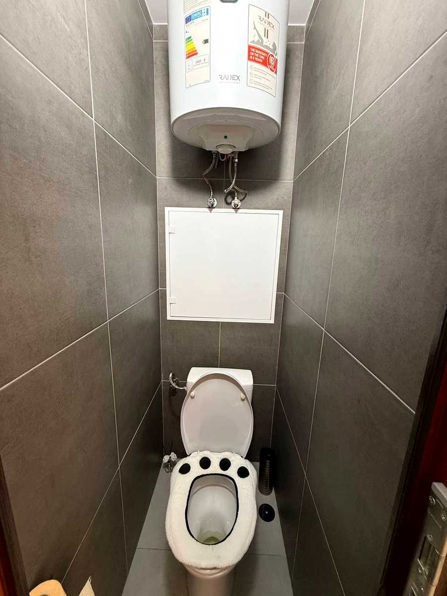 1873529654945608