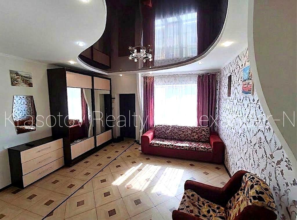 Дом по адресу Черноморский 10-й пер. (площадь 90 м²) Дом по адресу Черноморский 10-й пер. (площадь 90 м²) - Atlanta.ua