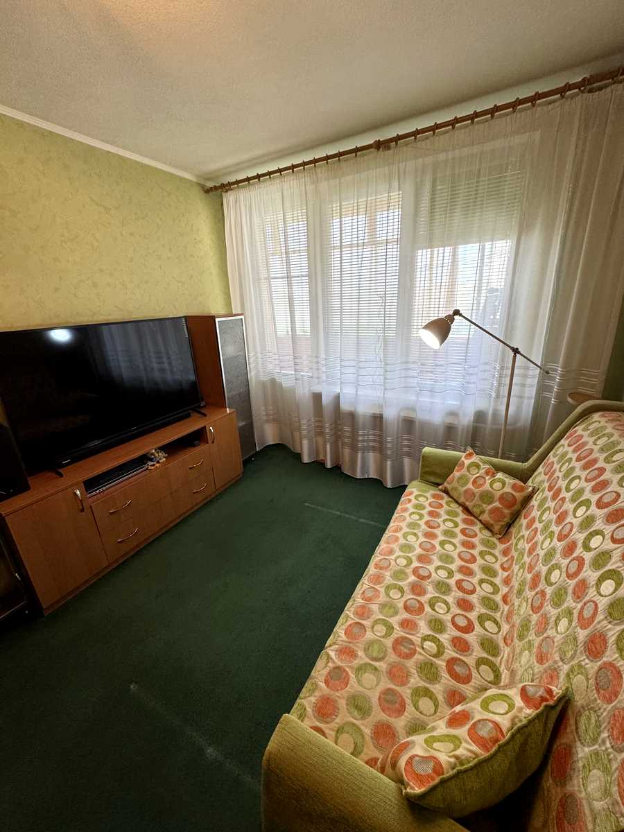 1873560099490588
