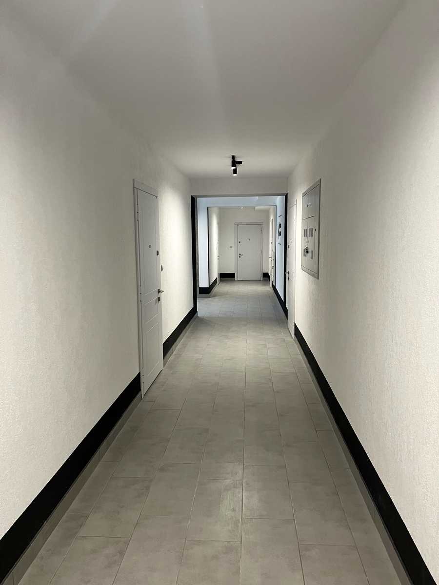 1873568113988979