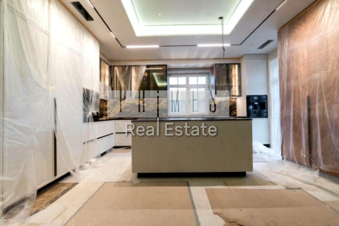 1873575435564096