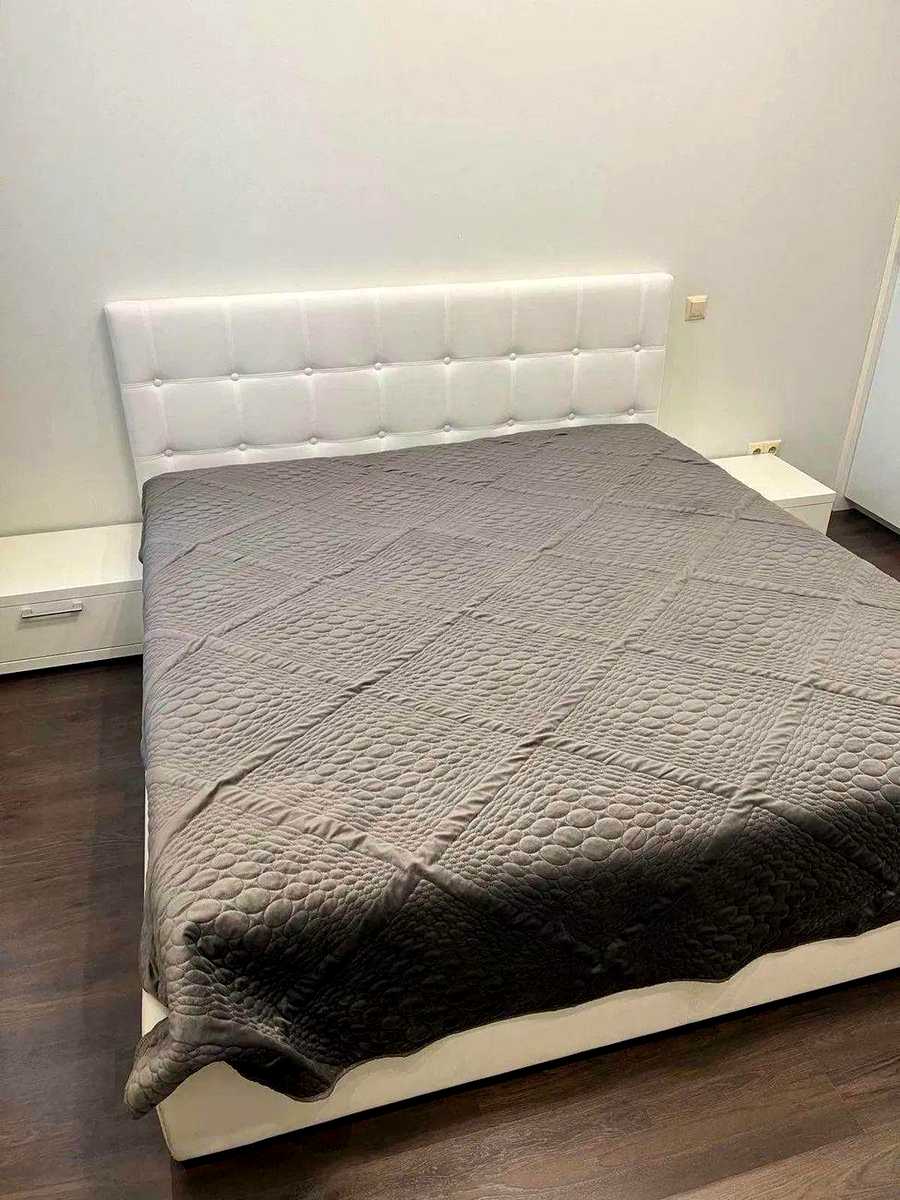 1873576147843750