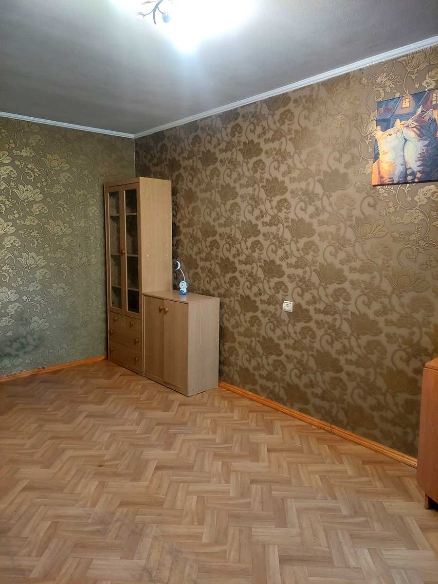 1873582605846057