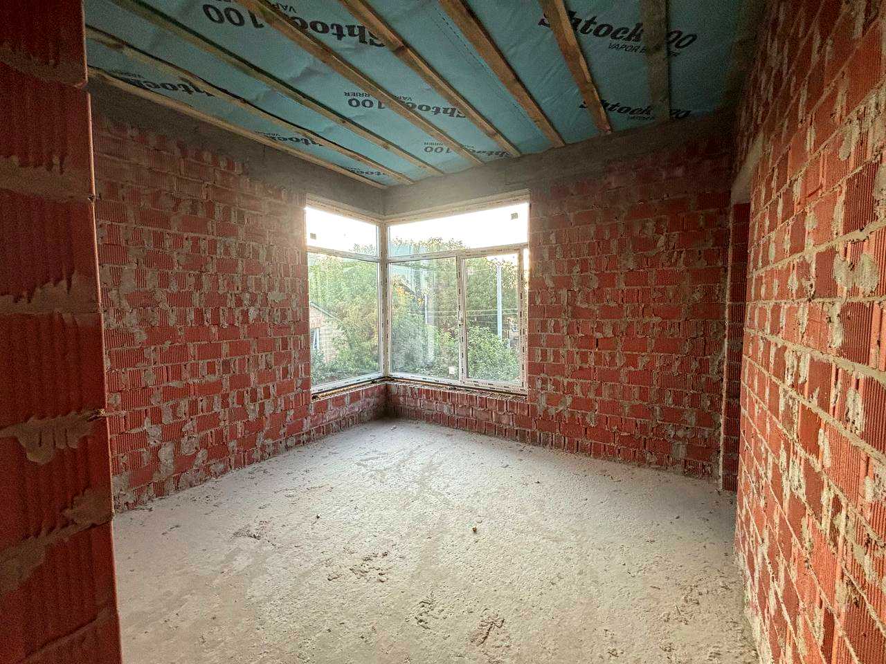 1873587444765875