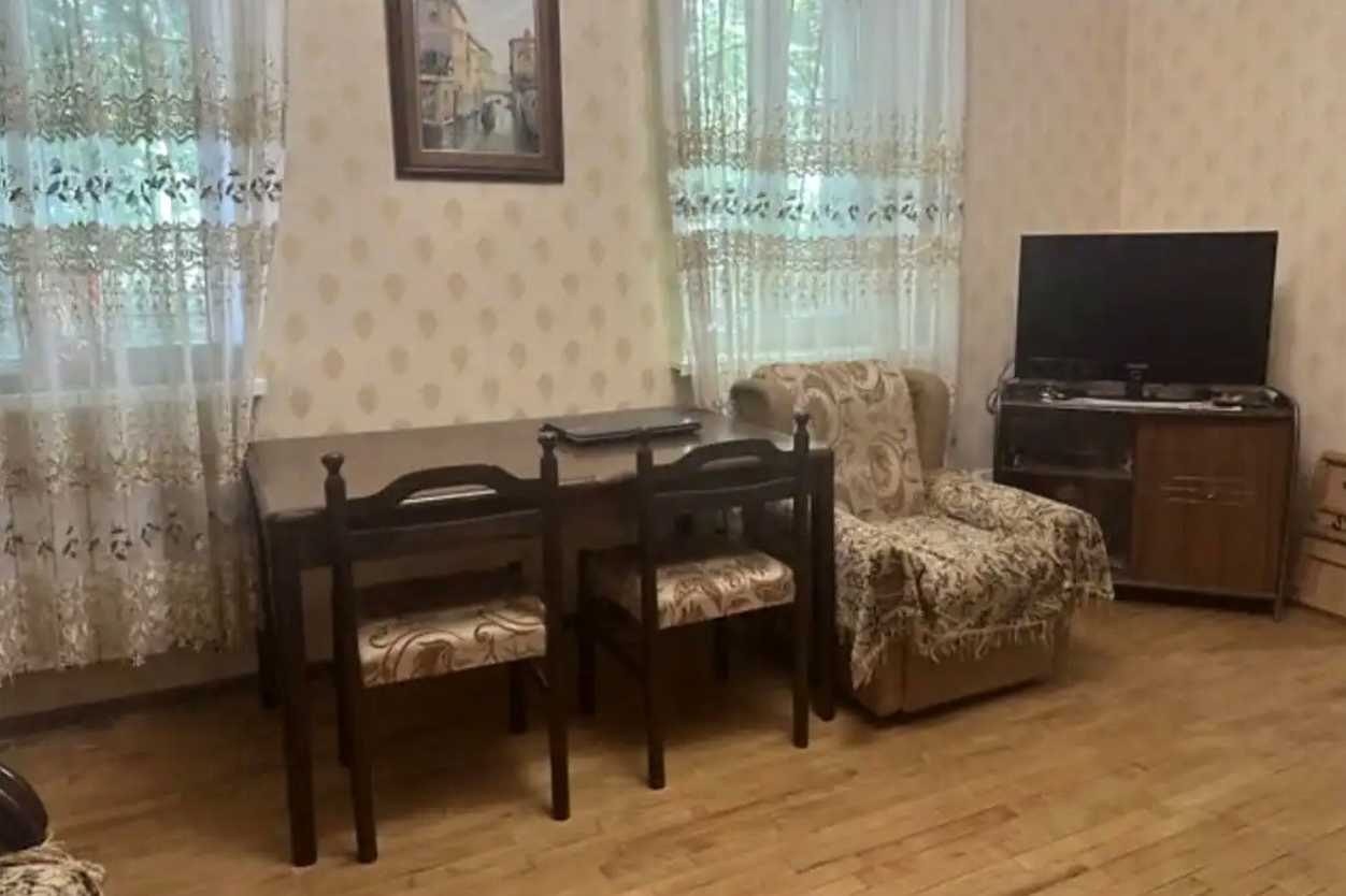 1873595454774945
