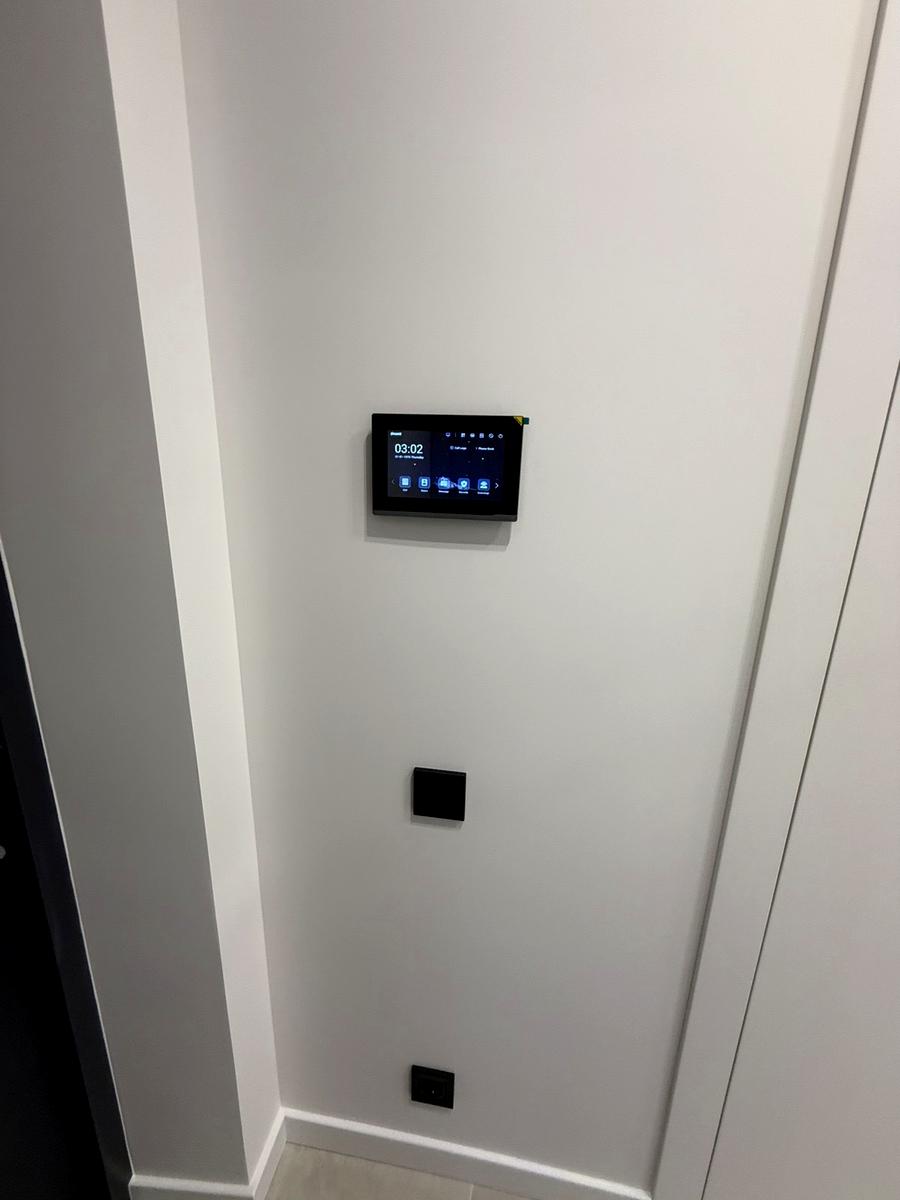 1873597366518891